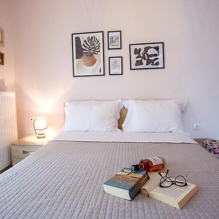 Konstantina & Evgenia Deluxe Apartment Néa Péramos Extérieur photo